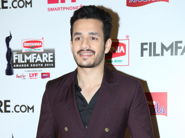 Akhil at Filmfare Awards 2016 Photos